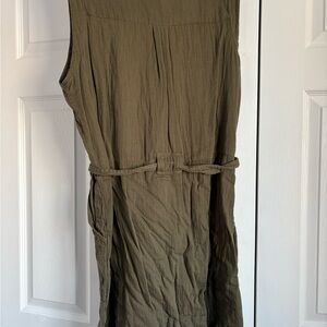 Old Navy Tan Garment